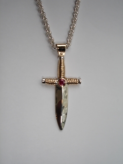 swordpendant_1.jpg