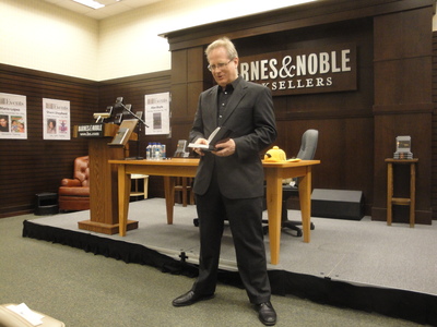 Alan Boyle reading at Case For Pluto signing