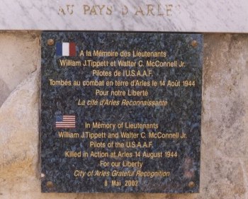 Arles Memorial